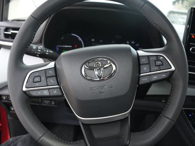 2025 Toyota Sienna - Photo 13