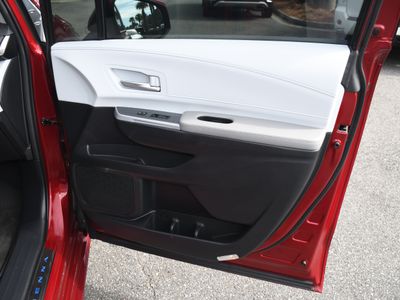 2025 Toyota Sienna - Photo 20