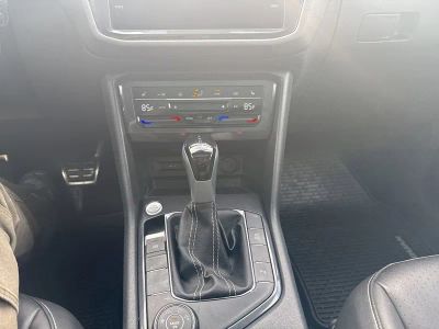 2024 Volkswagen Tiguan 2.0T SE R-Line Black - Photo 16