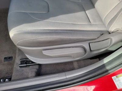 2024 Hyundai Elantra — photo 13 view