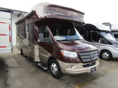 2021 REV Renegade VIENNA - Photo 1