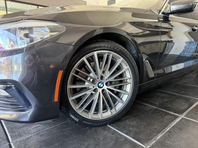 2017 BMW 5-Series - Photo 4
