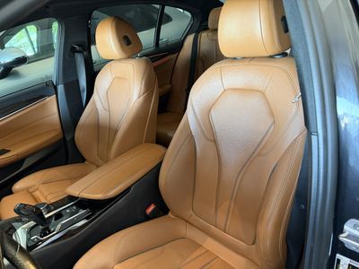2017 BMW 5-Series - Photo 5