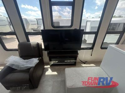 2025 Forest River RV Cherokee Timberwolf Black Label - Photo 28