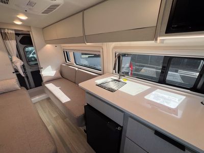 2027 Thor Motor Coach TELLARO - Photo 5