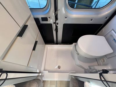 2027 Thor Motor Coach TELLARO - Photo 10