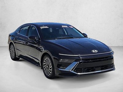 2025 Hyundai Sonata Hybrid — rear three-quarter view