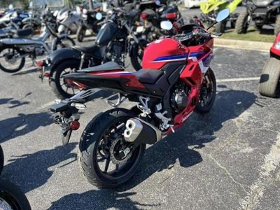 2025 Honda CBR500R - Photo 6