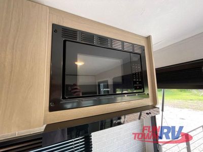 2025 Dutchmen RV Kodiak - Photo 15