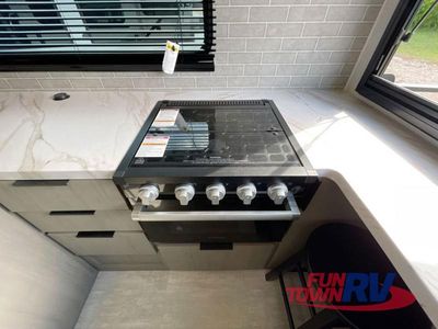 2025 Dutchmen RV Kodiak - Photo 14