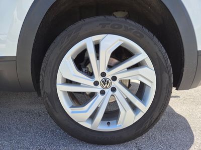 2020 Volkswagen Atlas Cross Sport - Photo 16