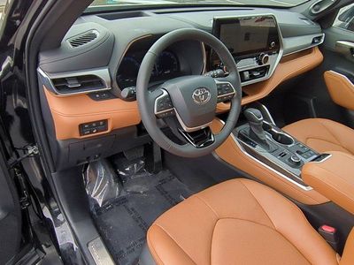 2025 Toyota Highlander - Photo 9