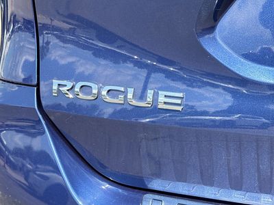 2017 Nissan Rogue - Photo 11