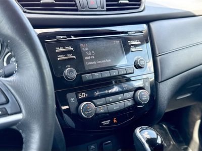 2017 Nissan Rogue - Photo 26