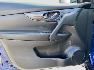 2017 Nissan Rogue - Photo 21