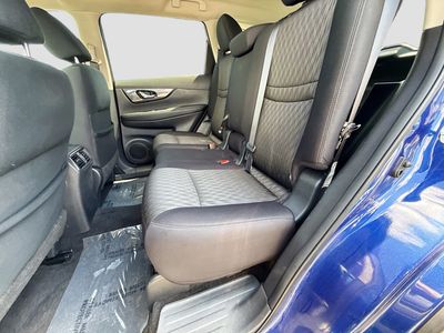 2017 Nissan Rogue - Photo 20