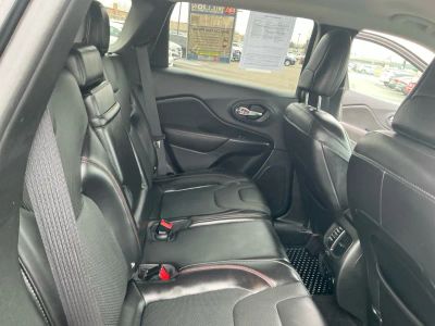 2019 Jeep Cherokee - Photo 18