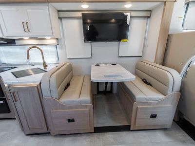 2026 Thor Motor Coach Chateau - Photo 13