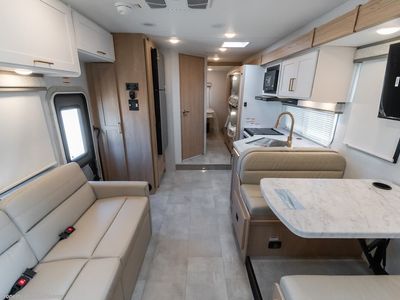 2026 Thor Motor Coach Chateau - Photo 8