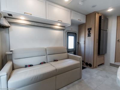 2026 Thor Motor Coach Chateau - Photo 9