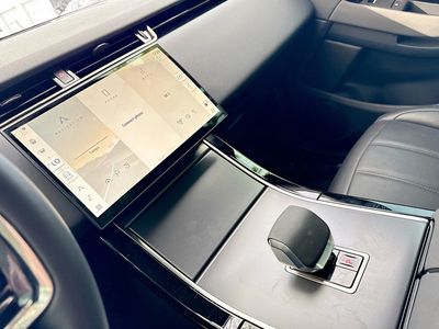 2026 Land Rover Range Rover Evoque - Photo 27