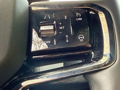 2026 Land Rover Range Rover Evoque - Photo 37