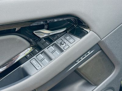 2026 Land Rover Range Rover Evoque - Photo 22