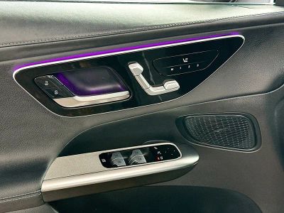 2025 Mercedes-Benz GLC — photo 17 view