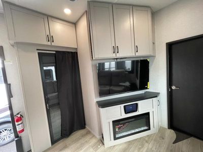 2026 Jayco Seismic - Photo 12