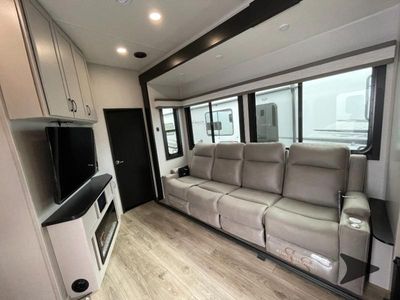 2026 Jayco Seismic - Photo 10