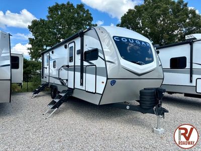 2025 Cougar Half-Ton 25FKD - Photo 3