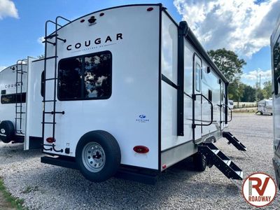 2025 Cougar Half-Ton 25FKD - Photo 4