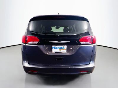 2023 Chrysler Voyager — photo 19 view