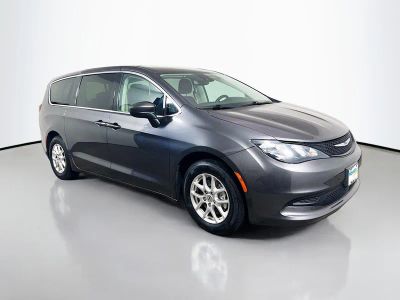 2023 Chrysler Voyager — photo 20 view