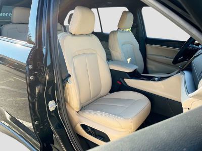 2026 Jeep Grand Cherokee — photo 28 view
