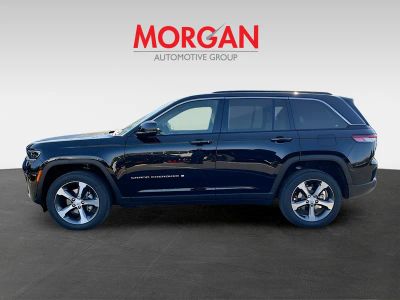 2026 Jeep Grand Cherokee — interior view