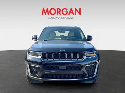 2026 Jeep Grand Cherokee — side profile view