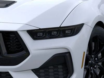 2026 Ford Mustang - Photo 18