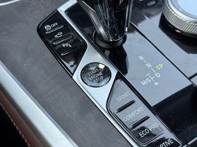 2021 BMW X7 xDrive40i — photo 43 view