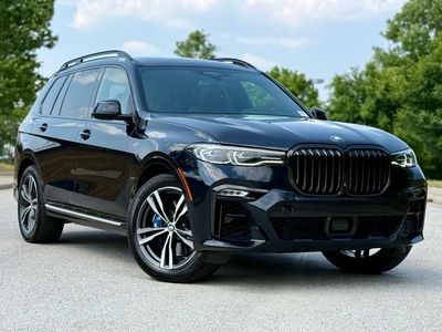 2021 BMW X7 xDrive40i — side profile view