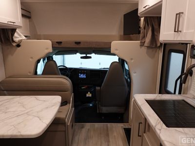 2026 Thor Motor Coach Pasadena SE - Photo 6