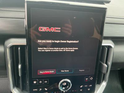 2026 GMC Acadia — photo 12 view