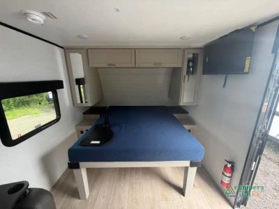 2027 Jayco Jay Feather Air — photo 10 view