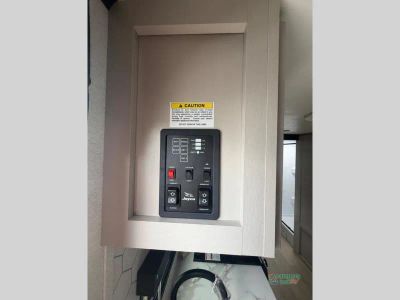 2027 Jayco Jay Feather Air — photo 15 view