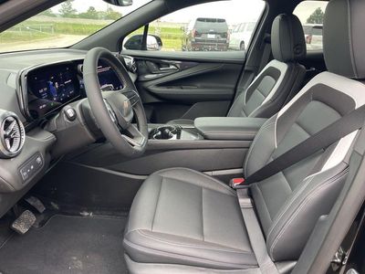 2024 Chevrolet Blazer EV — photo 12 view
