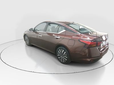 2023 Nissan Altima — detail view