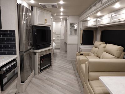 2026 Holiday Rambler Vacationer - Photo 5