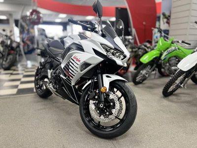 2026 Kawasaki Ninja 650 - Photo 1