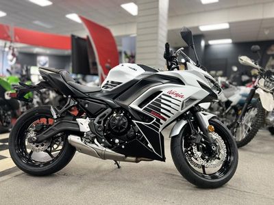 2026 Kawasaki Ninja 650 - Photo 7