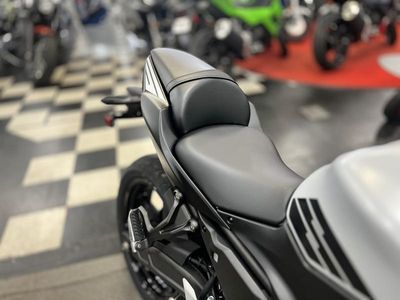 2026 Kawasaki Ninja 650 - Photo 8